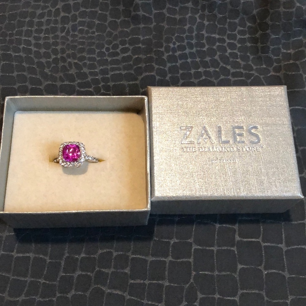 Zales ring